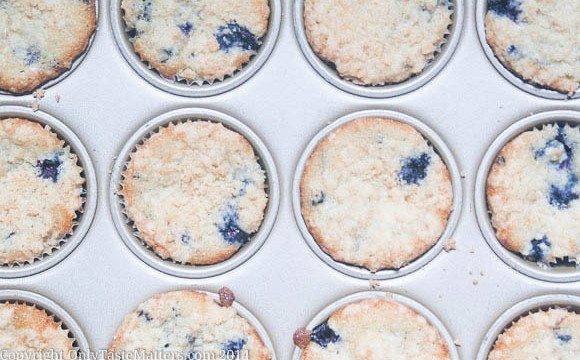 Bursting with Blueberry Muffins. Any time of day, nothing beats homemade #blueberry #muffins! #GlutenFree #recipe #SummerBerries
